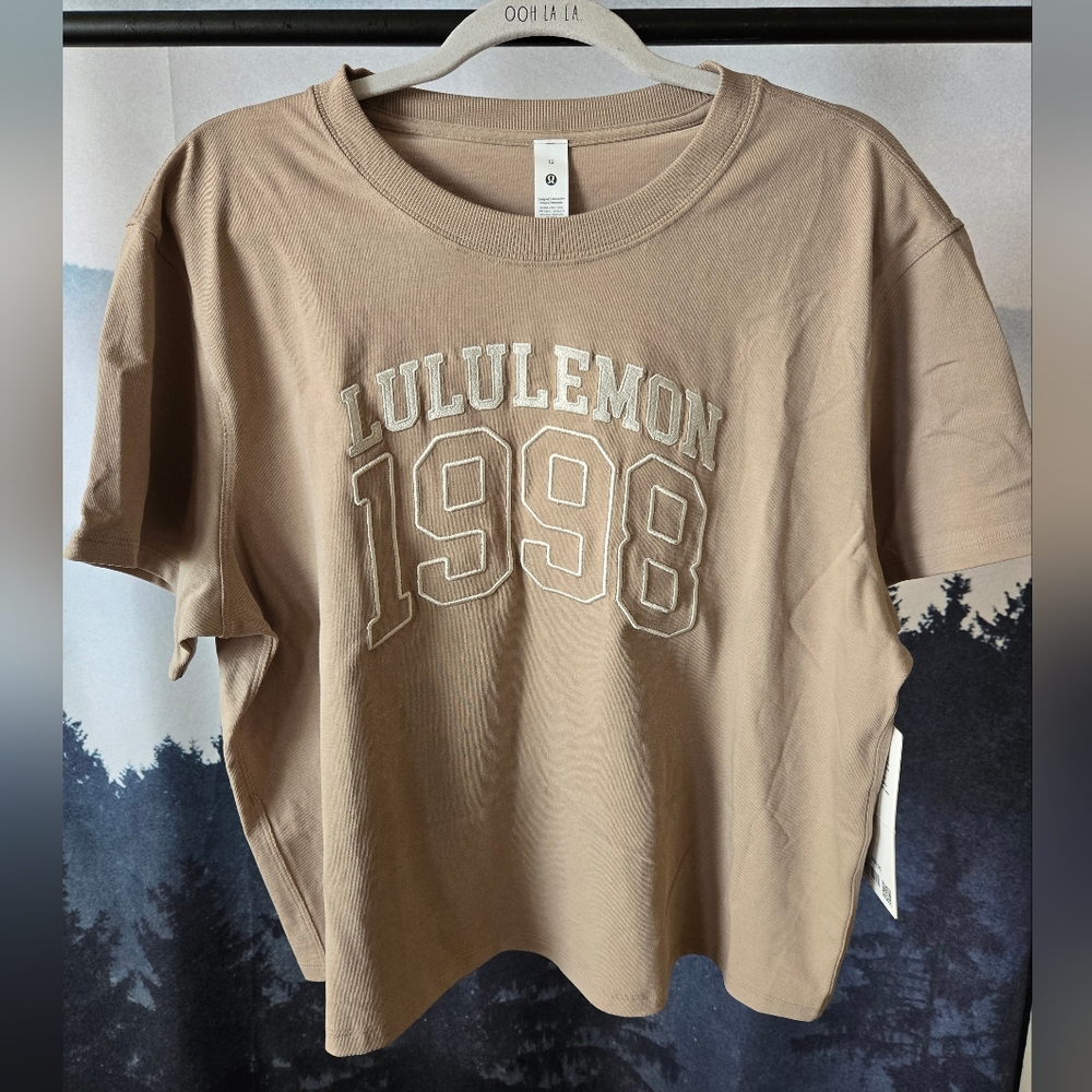 Lululemon Graphic Jersey T-Shirt